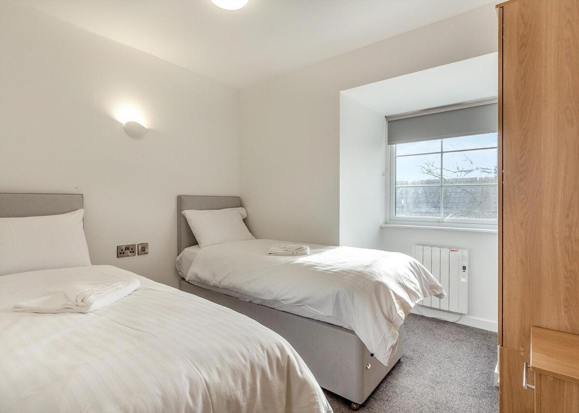 Coastal Charm Retreat In Ilfracombe Apartment Ngoại thất bức ảnh
